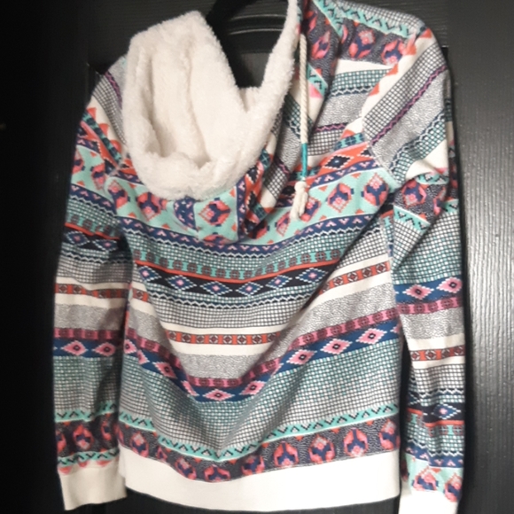 Roxy Hoodie - Picture 2 of 3